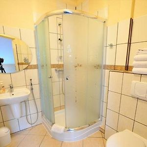 Dreibettzimmer